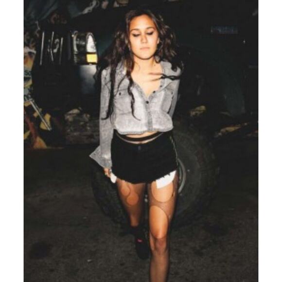 Vans Jesse Jo Black Distressed Raw Hem High Waist Short Lime-Green Side Stitch 9 - Picture 9 of 10